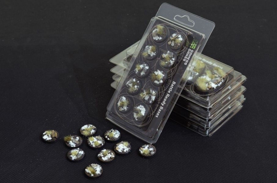 Winter Bases Round 25mm (x10) - Battlefield Ready - Gamers Grass