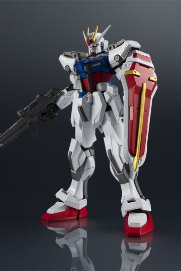 Mobile Suit Gundam SEED Gundam Universe Action Figure GAT-X105 Strike Gundam 15 cm