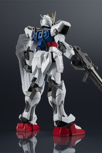 Mobile Suit Gundam SEED Gundam Universe Action Figure GAT-X105 Strike Gundam 15 cm