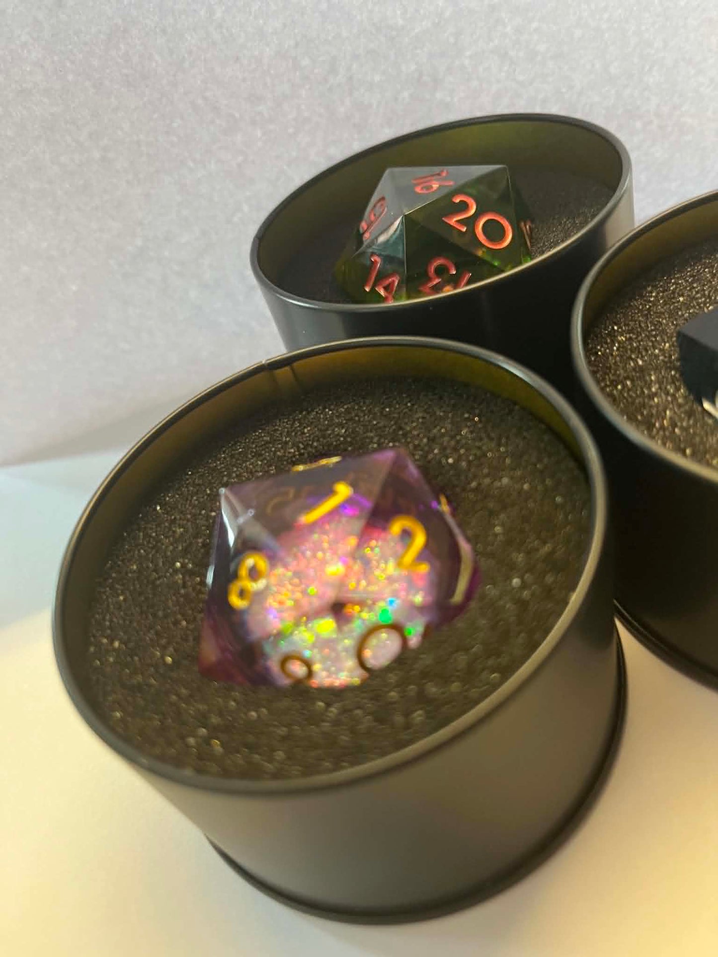 Large Spindown Resin Gel Filled Dice (Mixed Colours)