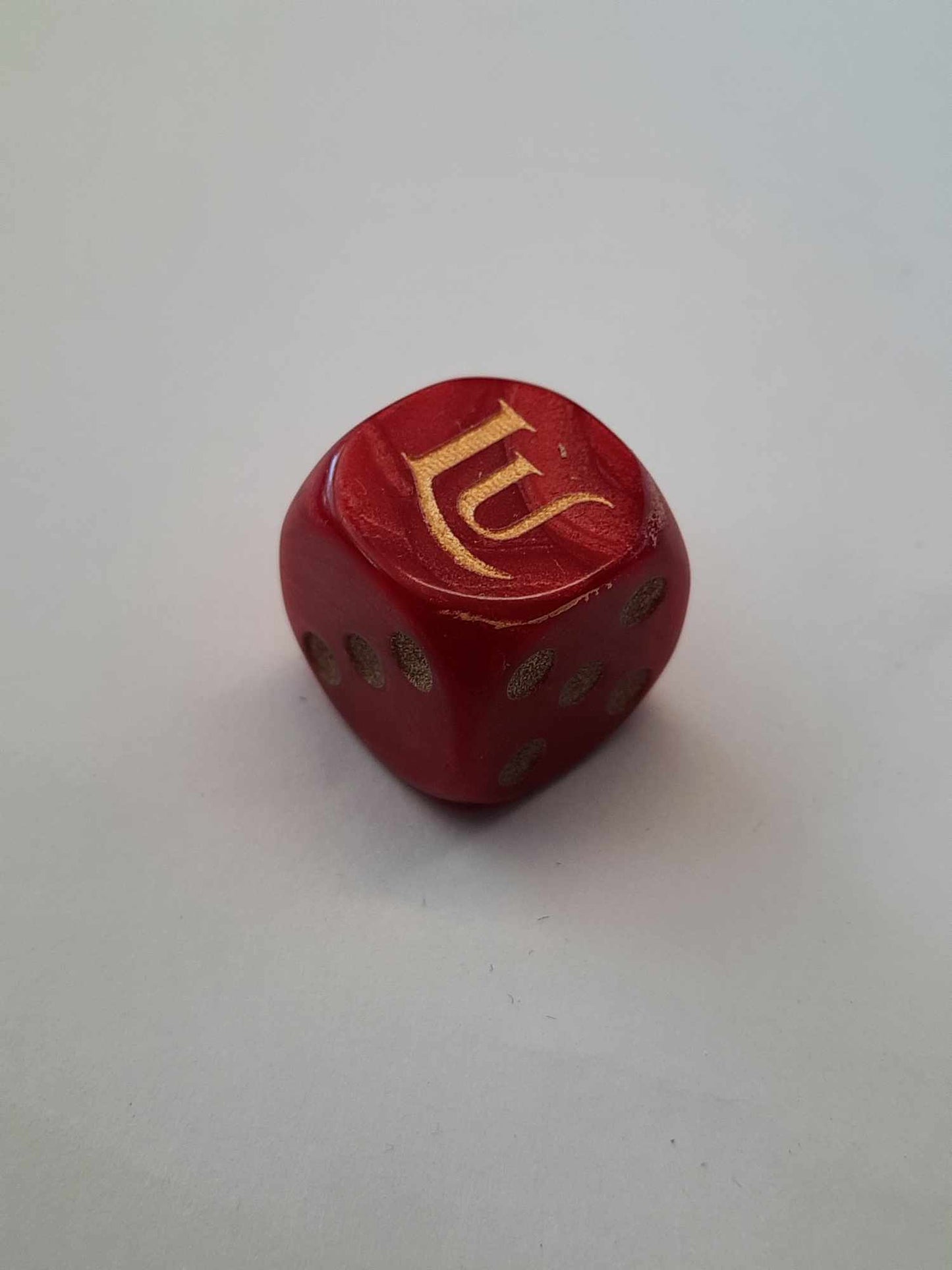 Lvl Up Gaming Logo Dice Red/Gold