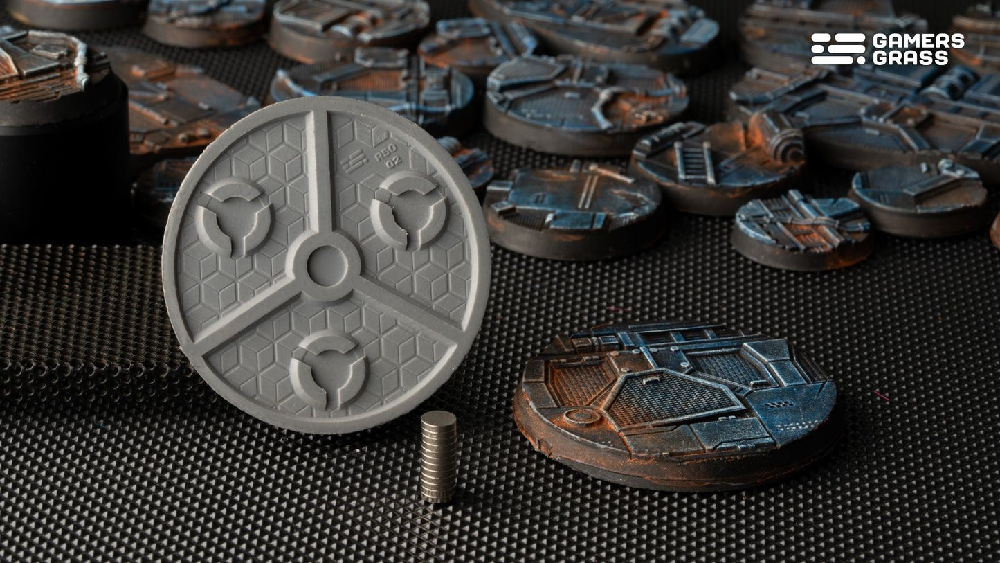 Spaceship Corridor Bases, Round 50mm (x3) - Gamers Grass