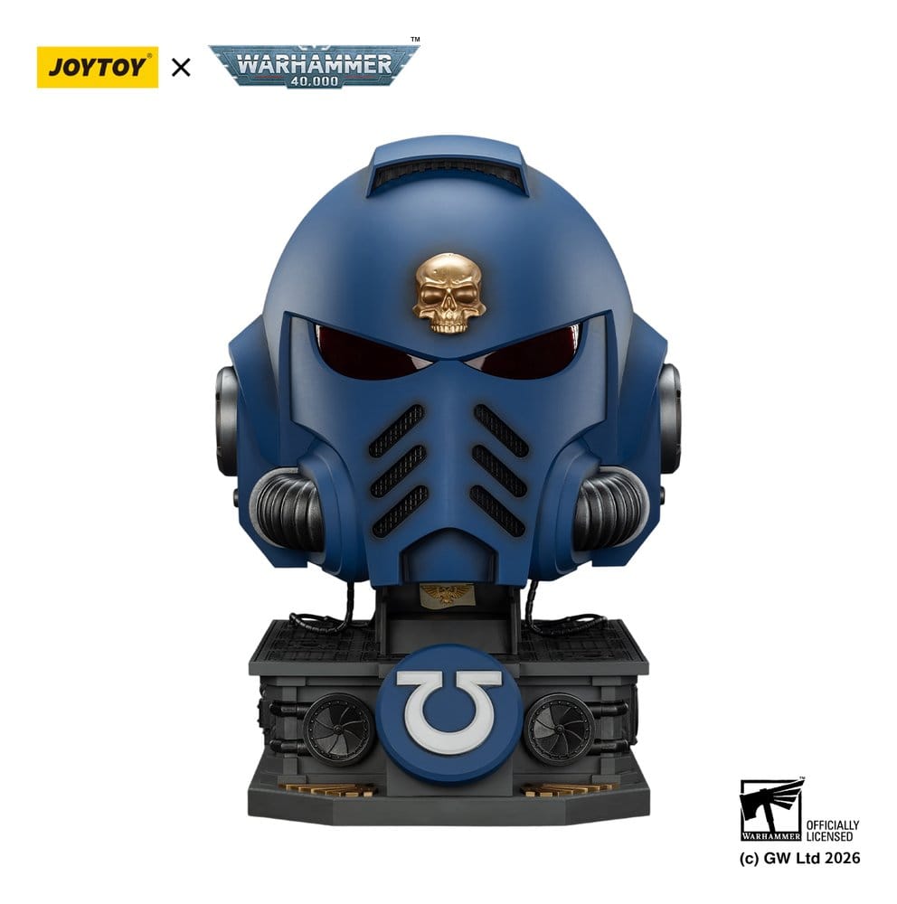 JOYTOY Warhammer 40,000 Captain MkX Helmet & Display Stand Ultramarines 44 cm (Pre-Order)